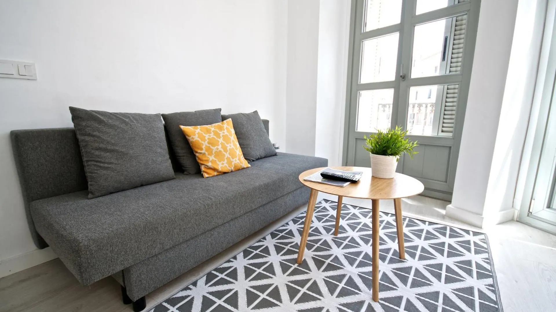 Apartment Malagaurbanrooms - Scenic Flats